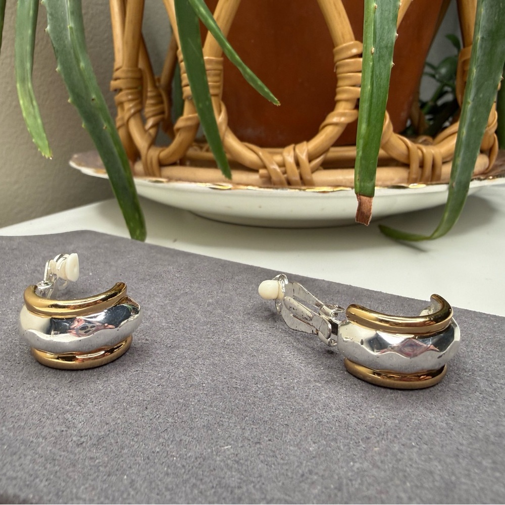 Vintage Givenchy Two Tone Dome Clip Earrings Gold Silver Ribbed Designer 90s - Picture 5 of 11